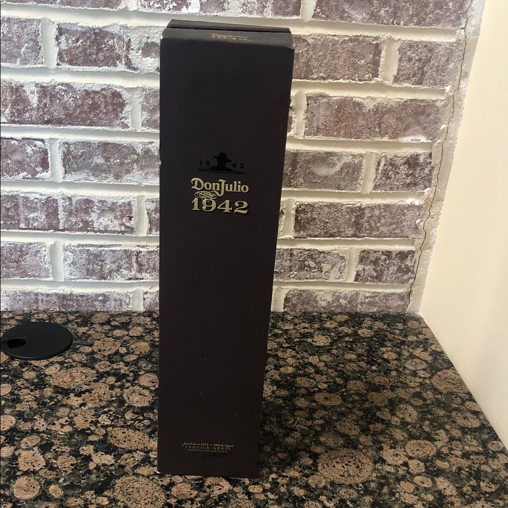 Don Julio 1942 Tequila Gift Box - Dark Brown with Gold Logo